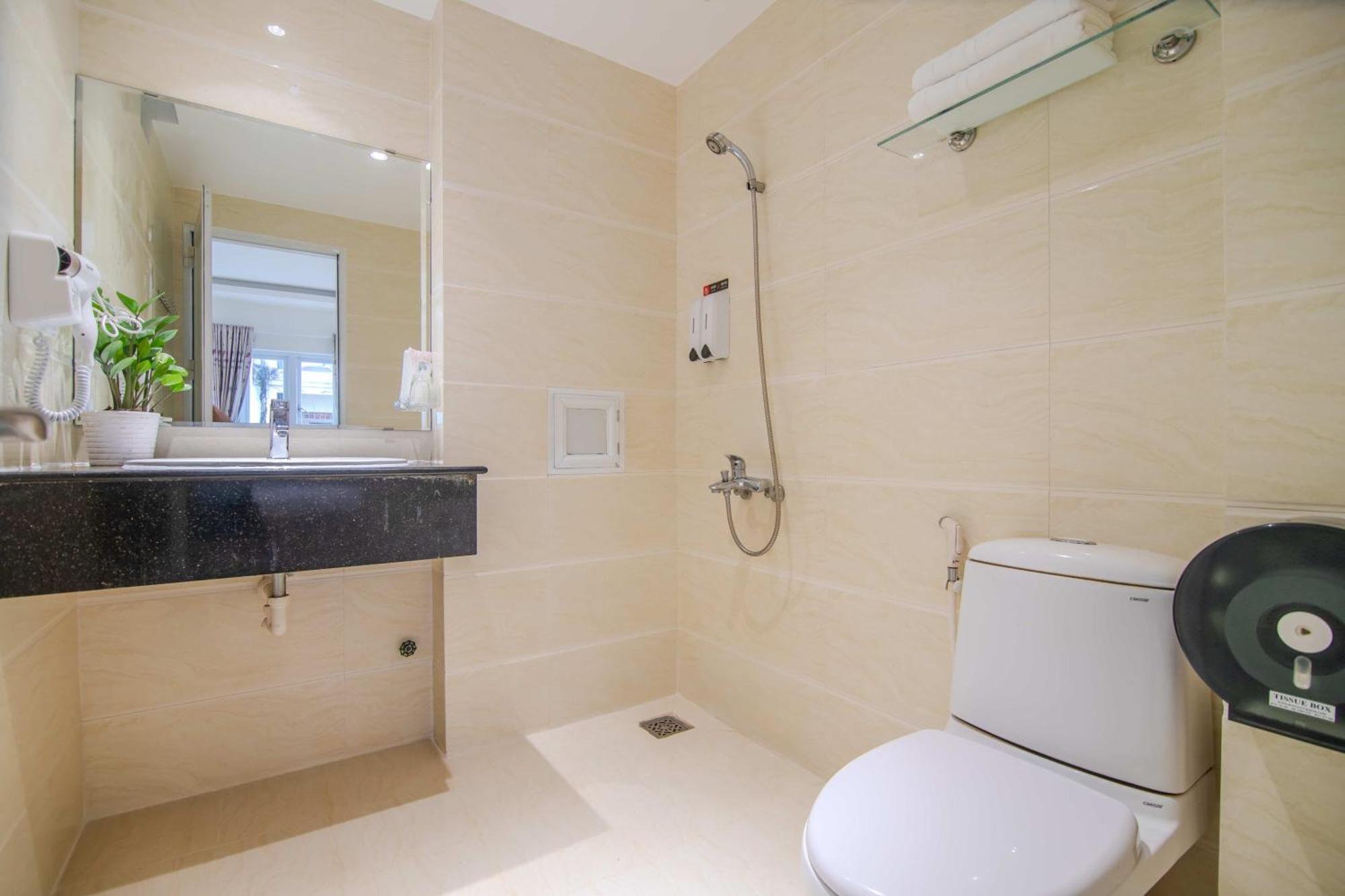 Hotel Bin Bin 3 - Near Sc Vivo D7 Ho Chi Minh City